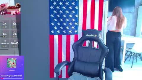 Snapshot of evamalies chatting on 11-21-25, 07:29 Katy online show from 11-21-25, 07:29