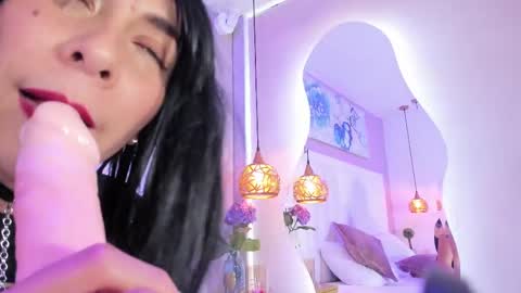 evamillins online show from 02-25-25, 07:31