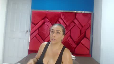 Snapshot of evamills1 chatting on 02-01-25, 12:16 Eva Mills online show from 02-01-25, 12:16