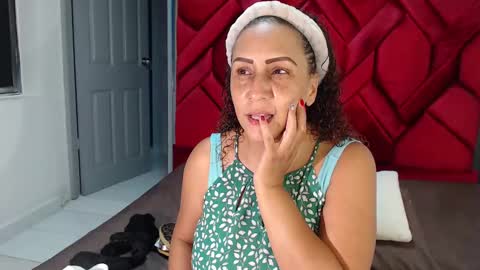 Snapshot of evamills1 chatting on 02-15-25, 01:27 Eva Mills online show from 02-15-25, 01:27
