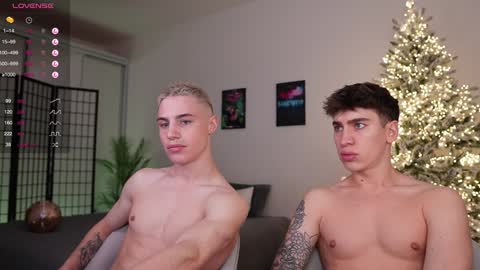 evan_white_ online show from 12-22-24, 04:59