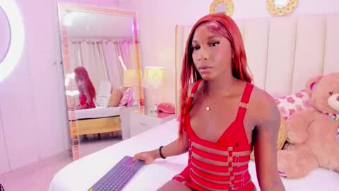 evangelin_ts online show from 11-28-25, 01:47