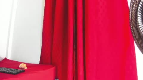 Snapshot of evangeline_char chatting on 07-10-26, 04:39 eva online show from 07-10-26, 04:39
