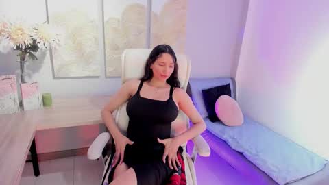 Snapshot of evangelineroos chatting on 02-09-26, 06:01 evangelineroos online show from 02-09-26, 06:01