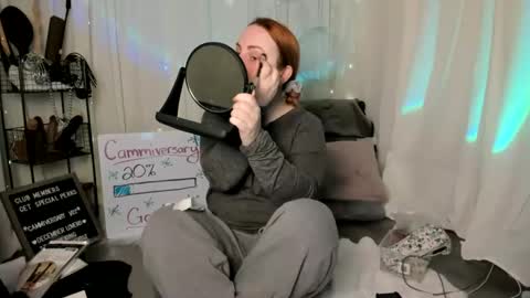 Snapshot of evanharlowe chatting on 01-15-25, 07:01 Evan Harlowe online show from 01-15-25, 07:01