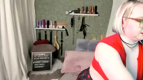 Snapshot of evanharlowe chatting on 02-28-26, 11:28 Evan Harlowe online show from 02-28-26, 11:28