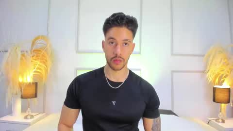 Snapshot of evans_opry1 chatting on 10-19-25, 12:11 E V A N S online show from 10-19-25, 12:11