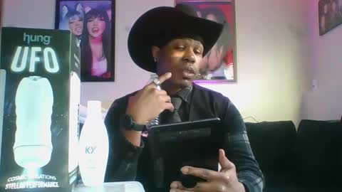 evanschris2048 online show from 03-01-25, 03:38