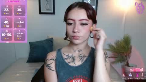 Evanssa lx online show from 11-10-25, 07:02