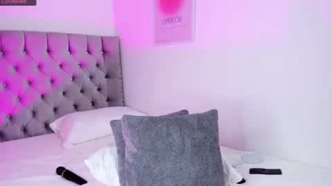 Eva Olimpo online show from 12-20-25, 03:35