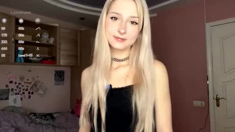 Eva online show from 10-29-25, 07:43