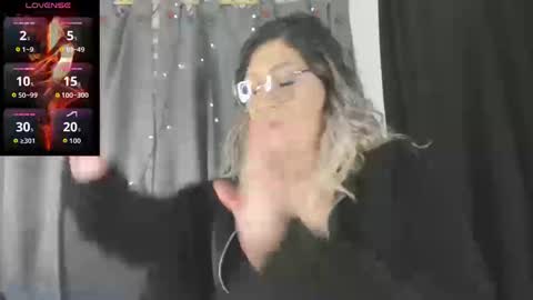 evasaenz online show from 09-16-25, 10:11