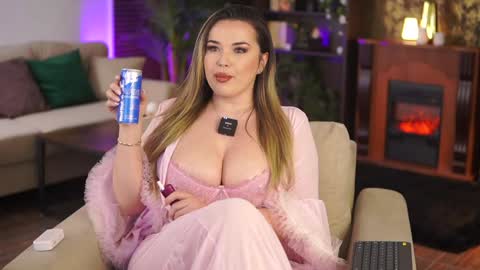 Snapshot of evasunderland chatting on 01-22-25, 09:10 Eva online show from 01-22-25, 09:10