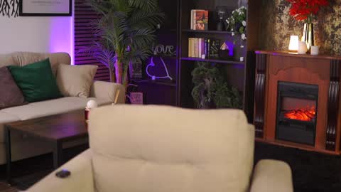 Snapshot of evasunderland chatting on 01-24-25, 11:23 Eva online show from 01-24-25, 11:23