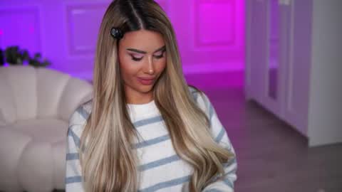 Eva online show from 10-27-25, 08:35