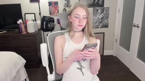 Goddess Eve online show from 12-04-24, 11:13