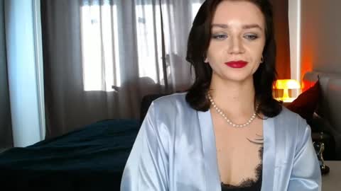 Eve  online show from 02-11-25, 06:40