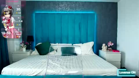 eveeevian online show from 11-11-25, 09:53