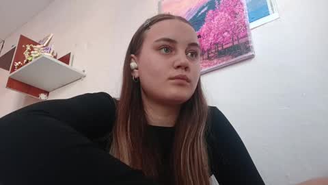 Snapshot of eveliaballiett chatting on 03-02-26, 10:22 Noor online show from 03-02-26, 10:22