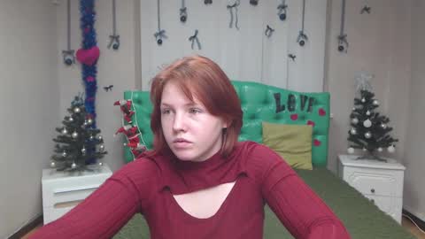 Snapshot of evelinaredfox chatting on 12-16-25, 06:07 EvelinaRedfox online show from 12-16-25, 06:07
