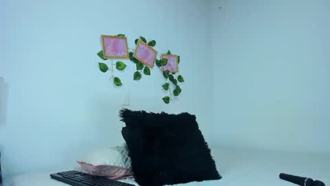 Evelin Miller online show from 09-16-25, 02:07