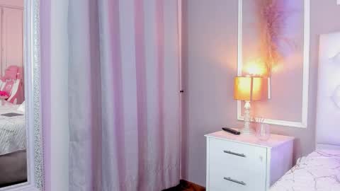 Snapshot of evelyn__ebony chatting on 12-12-24, 11:29 evelyn ebony online show from 12-12-24, 11:29