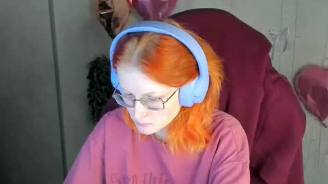 Snapshot of evelyn_fuller chatting on 02-26-26, 05:56 Elizabeth online show from 02-26-26, 05:56