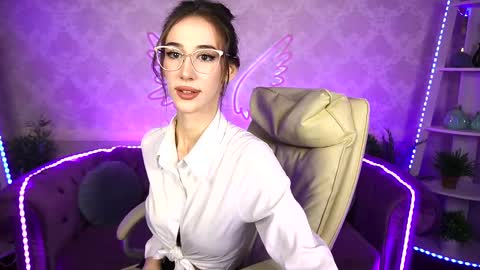 Snapshot of evelyn_rush1 chatting on 02-07-25, 11:55 evelyn rush1 online show from 02-07-25, 11:55