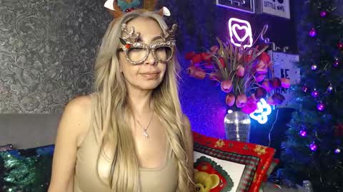 EvelynaGrey online show from 12-23-24, 11:36