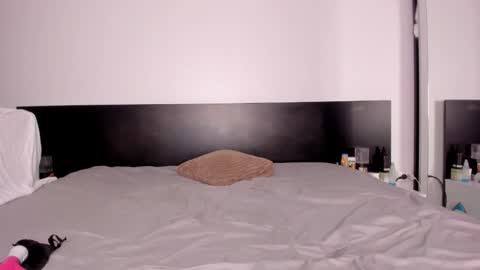 Evelyne online show from 10-01-25, 09:54