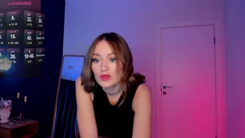 Evelyn online show from 10-14-25, 01:28