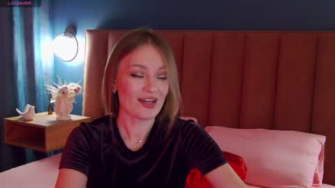 Evelyn online show from 02-19-26, 01:45