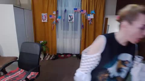 Snapshot of evelynreagan chatting on 07-03-26, 06:42 evelynreagan online show from 07-03-26, 06:42