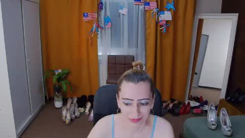 Snapshot of evelynreagan chatting on 07-28-26, 12:48 evelynreagan online show from 07-28-26, 12:48