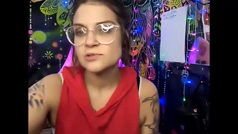 Snapshot of everleighlux chatting on 12-08-24, 09:41 Aly online show from 12-08-24, 09:41