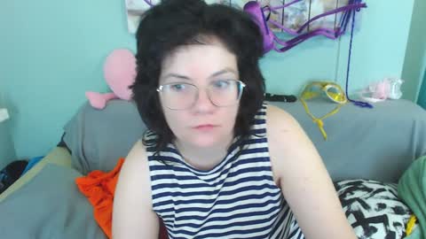 Everly online show from 12-11-24, 03:56