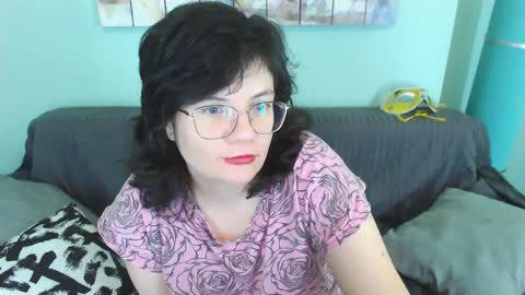 Everly online show from 01-29-25, 04:52