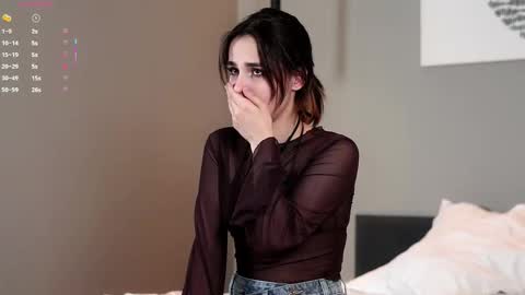 Anita online show from 10-27-25, 03:54