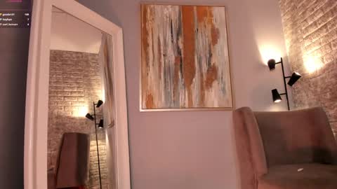 Snapshot of everyh chatting on 02-05-25, 11:17 Sophia online show from 02-05-25, 11:17