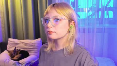 Forget me not eve on CB online show from 11-27-25, 11:56