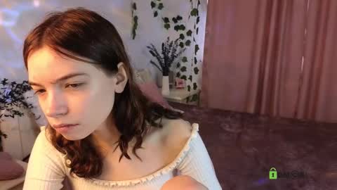 evi_brook online show from 09-19-25, 06:48