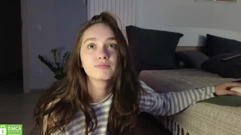 evi_woow online show from 11-11-25, 10:21