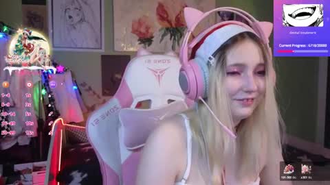 Snapshot of evie_rosen chatting on 12-26-24, 10:52 Evie online show from 12-26-24, 10:52