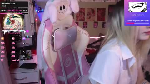 Snapshot of evie_rosen chatting on 12-31-24, 05:22 Evie online show from 12-31-24, 05:22