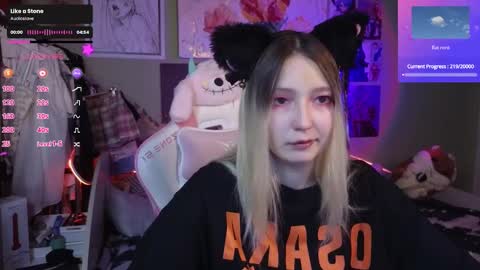 Snapshot of evie_rosen chatting on 01-29-25, 09:28 Evie online show from 01-29-25, 09:28