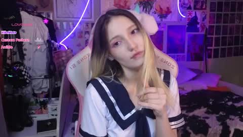 Snapshot of evie_rosen chatting on 03-12-25, 03:13 Evie online show from 03-12-25, 03:13