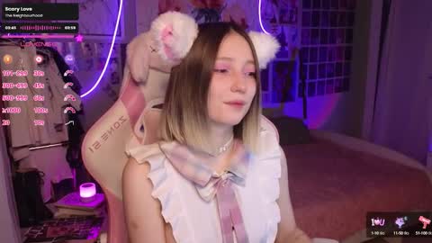 Snapshot of evie_rosen chatting on 10-02-25, 09:11 Evie online show from 10-02-25, 09:11