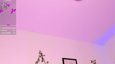 Snapshot of evieh1_ chatting on 01-14-25, 09:35 Ivi Alejandra online show from 01-14-25, 09:35