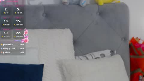 Evie online show from 02-27-25, 09:47