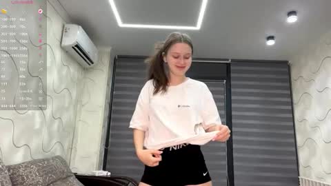 Eva online show from 11-09-25, 03:10